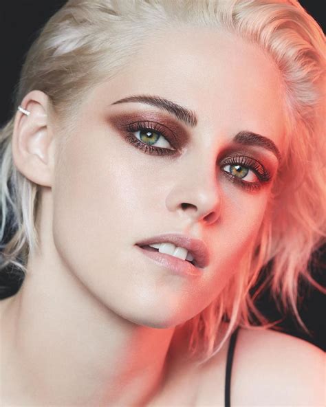 kristen stewart chanel makeup 2017|kristen stewart fidanzata.